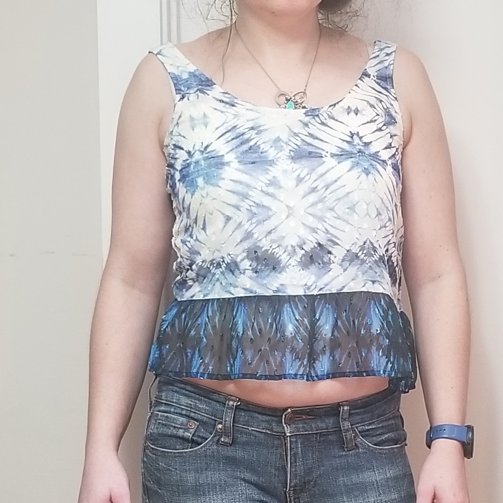 5/$28 Kiind Of Sleeveless Tribal Blouse Size S⚡